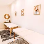 Chez Nerthe- 5-sterne-haus Mit Privatem Jacuzzi By Interhome Prázdninový dům Pézenas