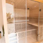 Chez Nerthe- 5-sterne-haus Mit Privatem Jacuzzi By Interhome *