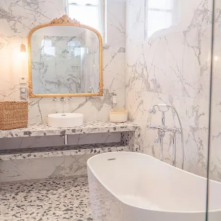 Дом отдыха Chez Nerthe- 5-sterne-haus Mit Privatem Jacuzzi By Interhome *