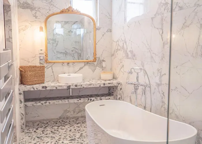Дом отдыха Chez Nerthe- 5-sterne-haus Mit Privatem Jacuzzi By Interhome *