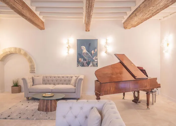 Дом отдыха Chez Nerthe- 5-sterne-haus Mit Privatem Jacuzzi By Interhome